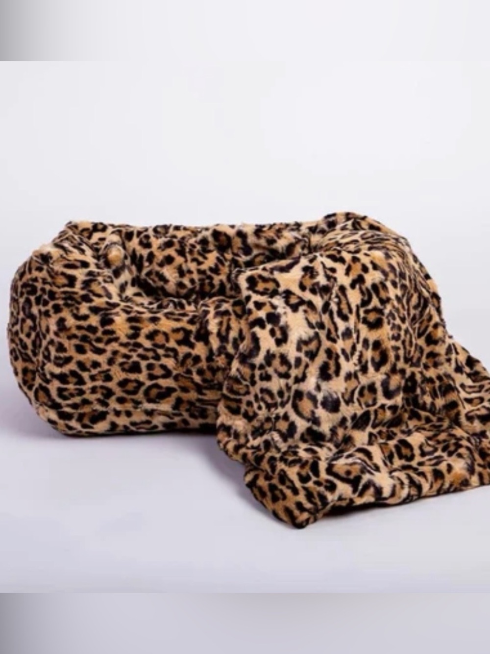 Dog bed leapard